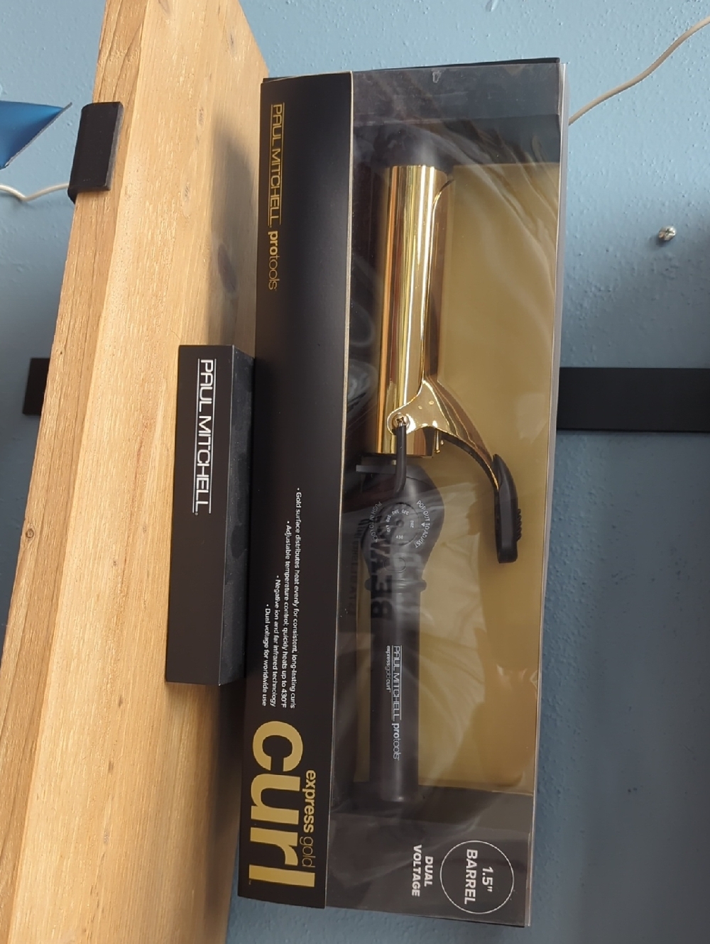 Paul Mitchell Gold & Black Curling Iron - Pro Tools